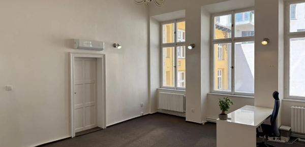Pronájem kanceláře 35 m²